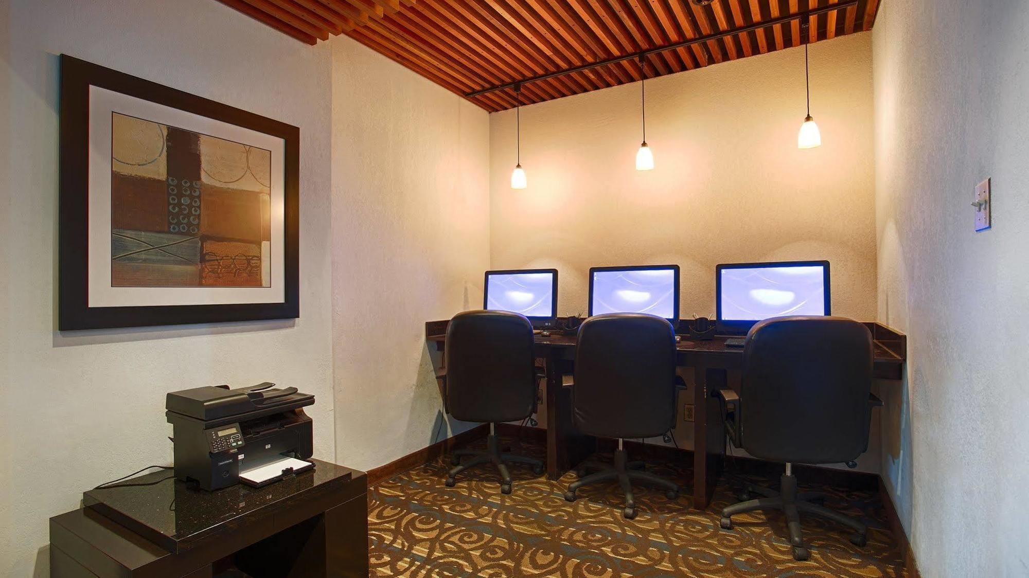 Best Western Cedar Park Inn Έντμοντον Εξωτερικό φωτογραφία
